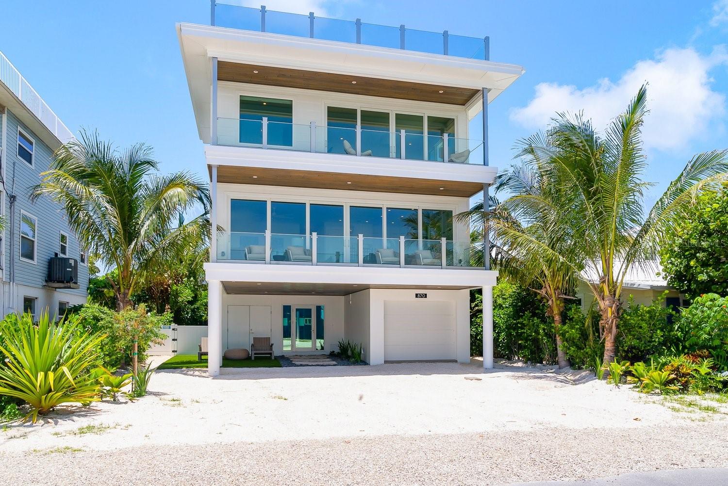 870 N SHORE DR — photo 2
