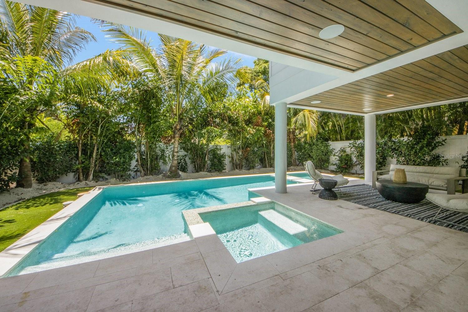 870 N SHORE DR — photo 47