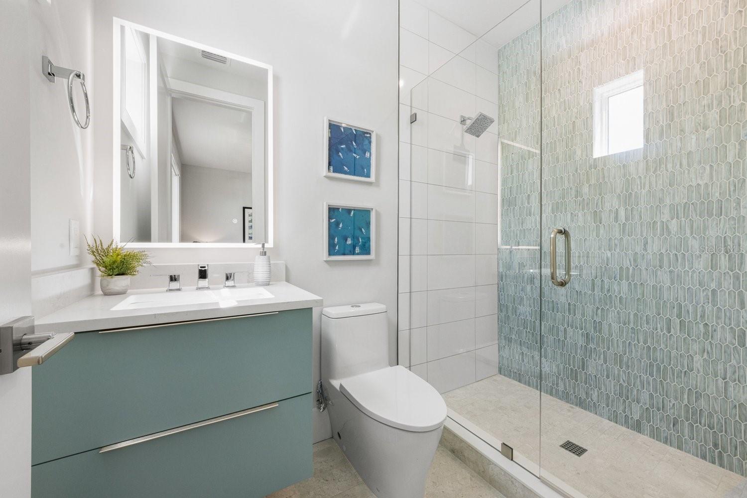 870 N SHORE DR — photo 22