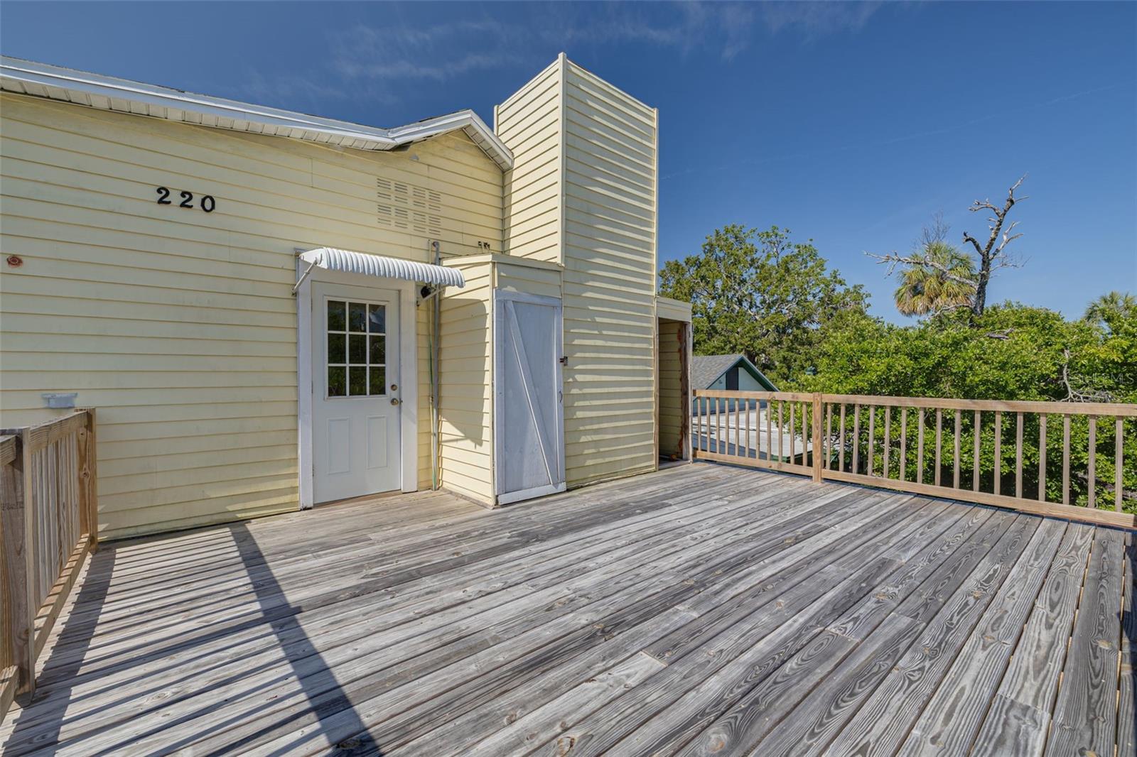 220 SCOTLAND ST — photo 38