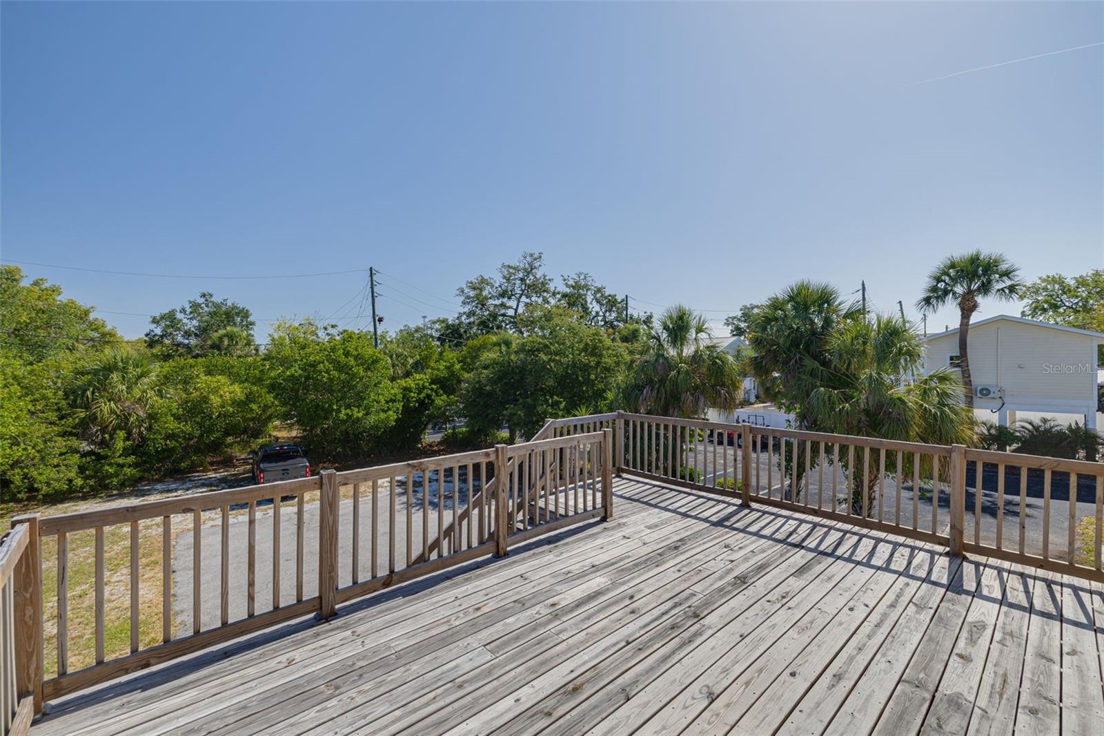 220 SCOTLAND ST — photo 37
