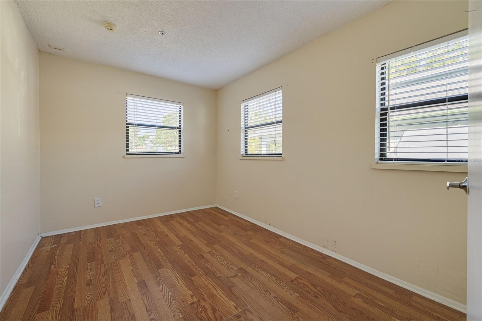 220 SCOTLAND ST — photo 22