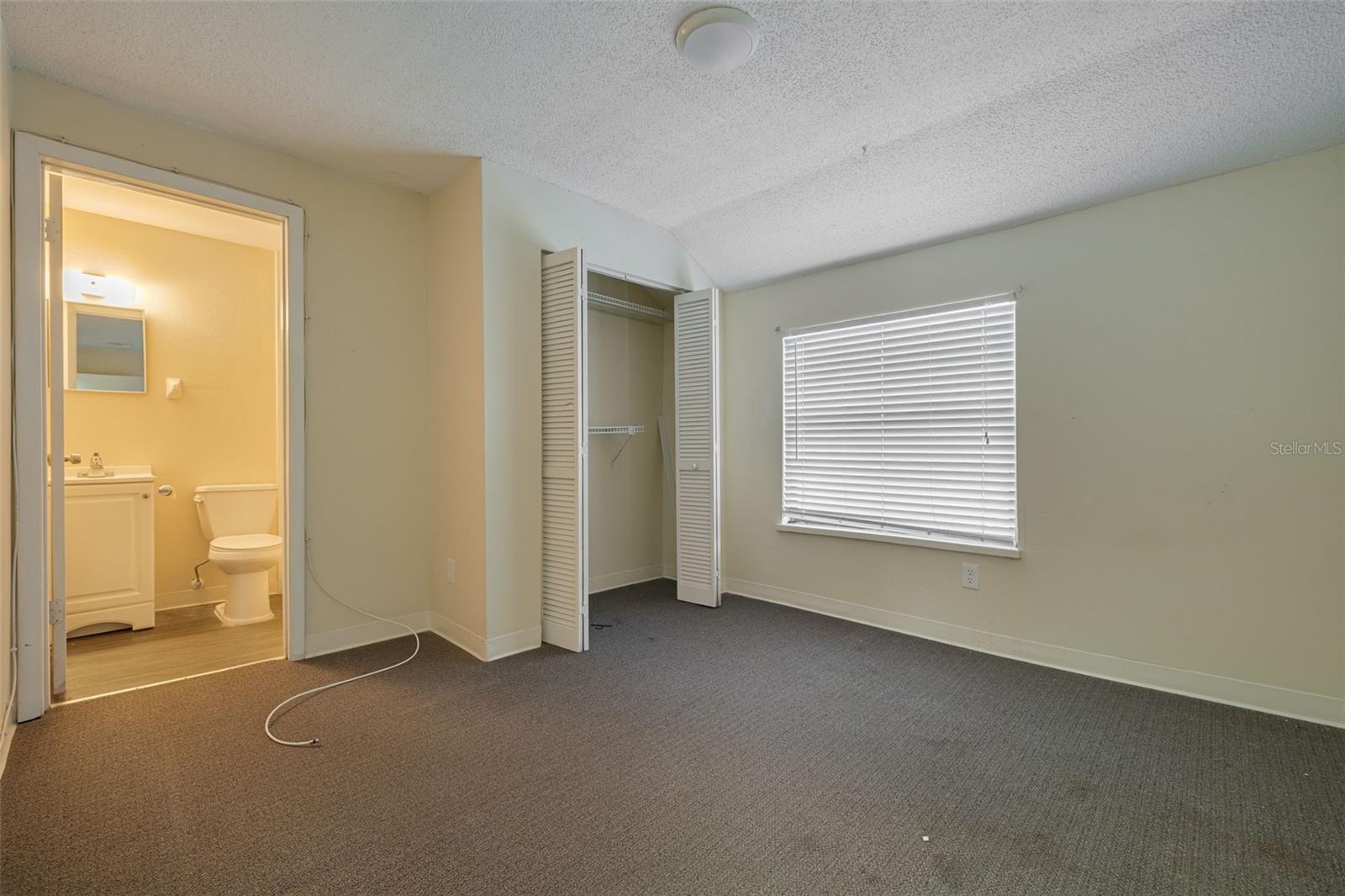 220 SCOTLAND ST — photo 33