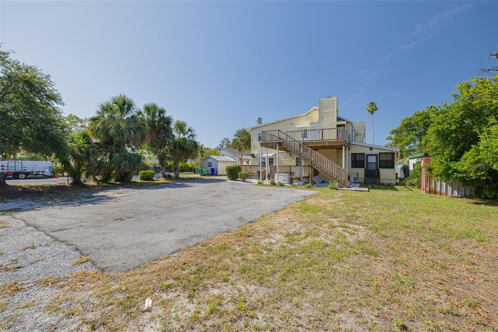 220 SCOTLAND ST — photo 41