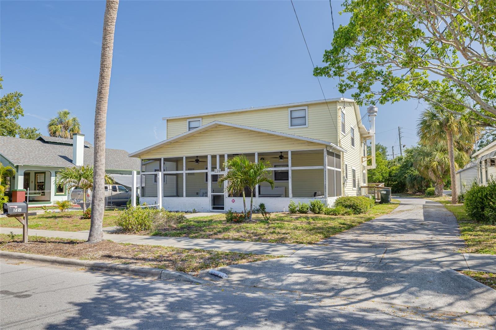 220 SCOTLAND ST — photo 4