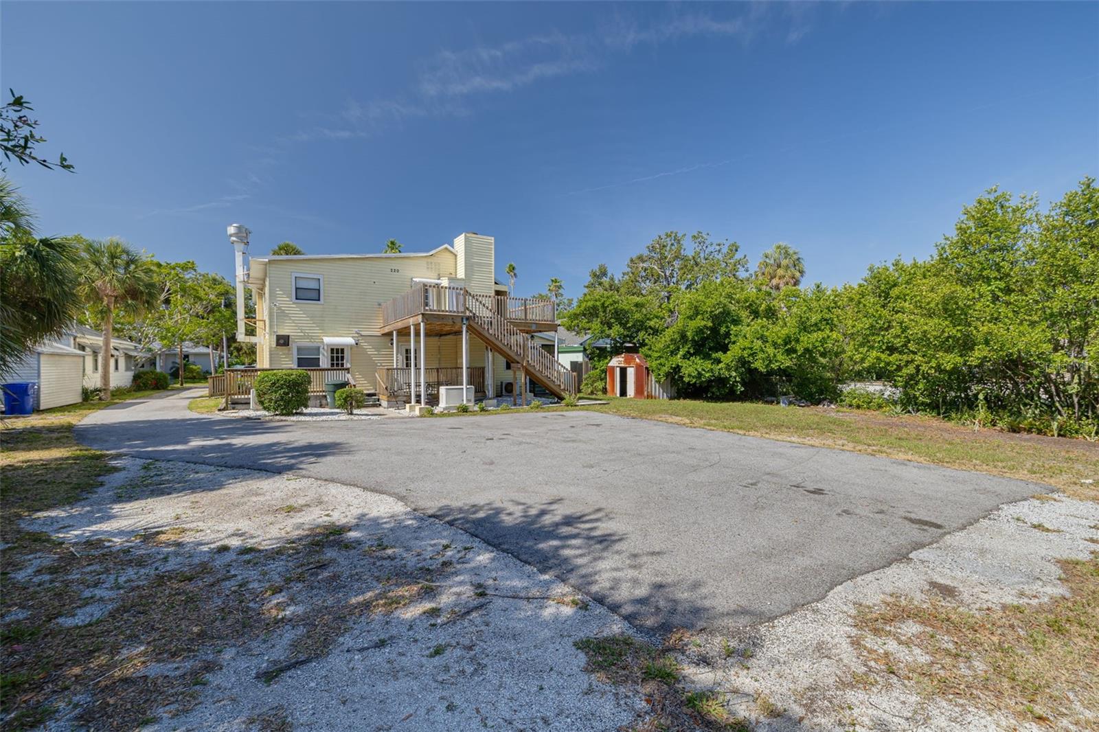 220 SCOTLAND ST — photo 40