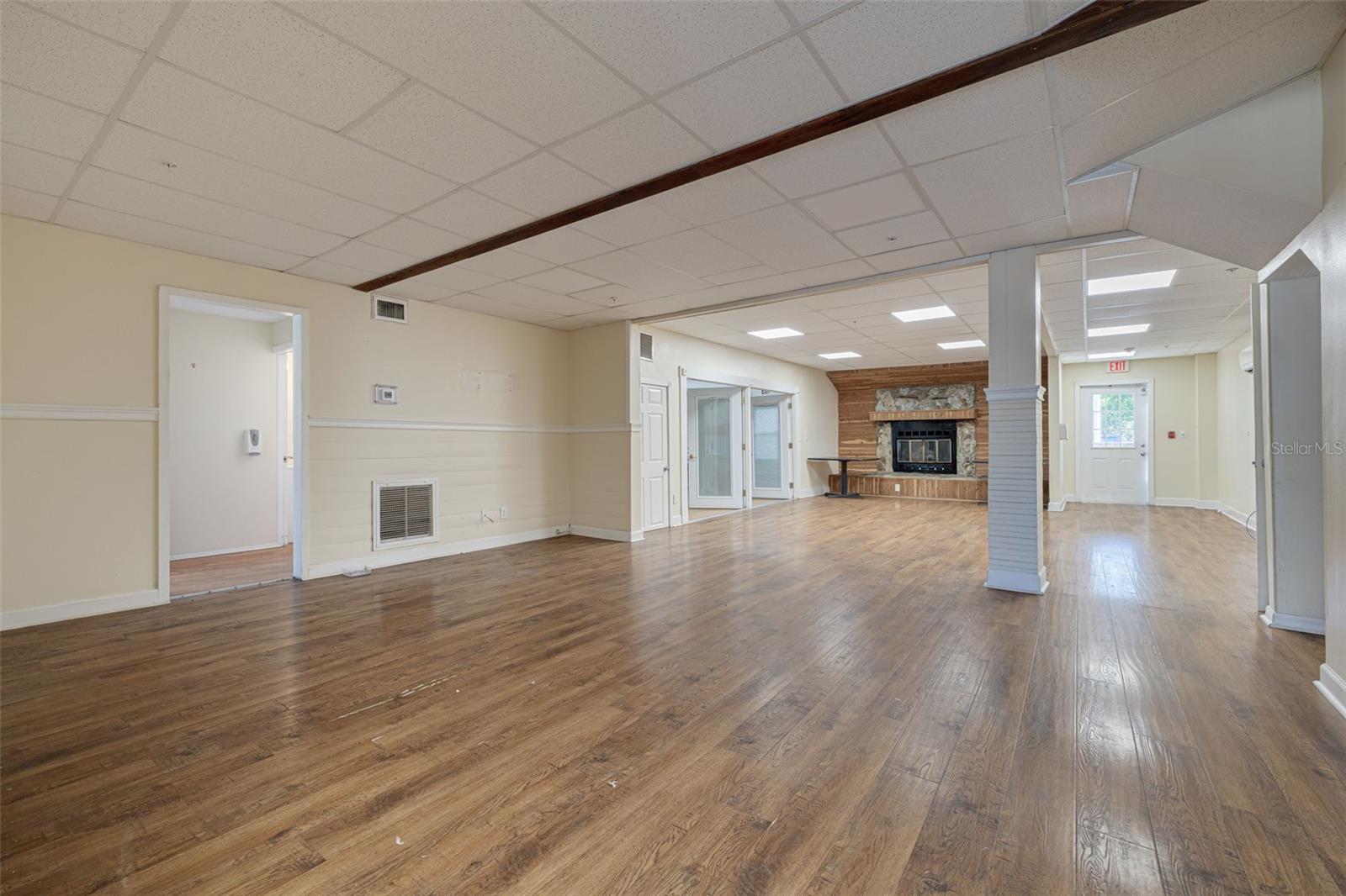 220 SCOTLAND ST — photo 9