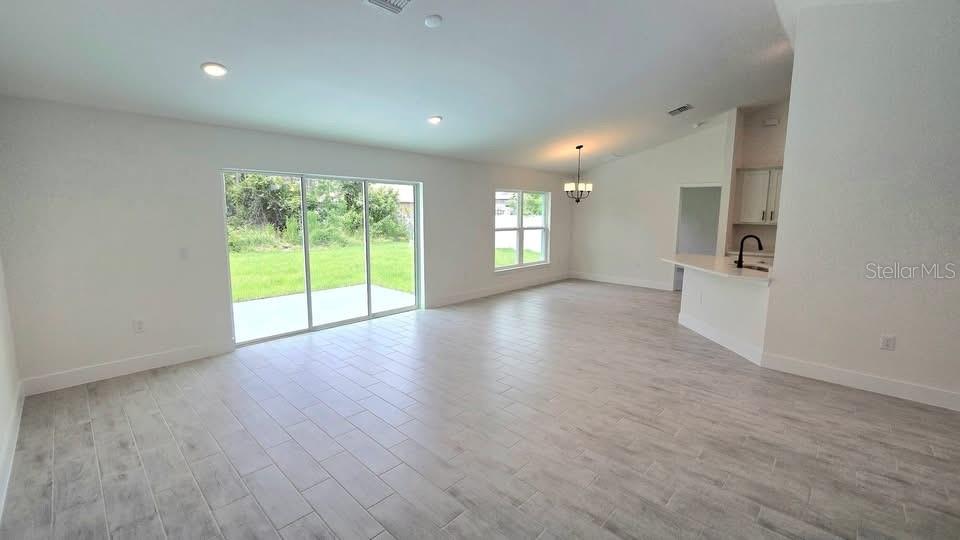 8267 EGGELSTOM AVE — photo 2