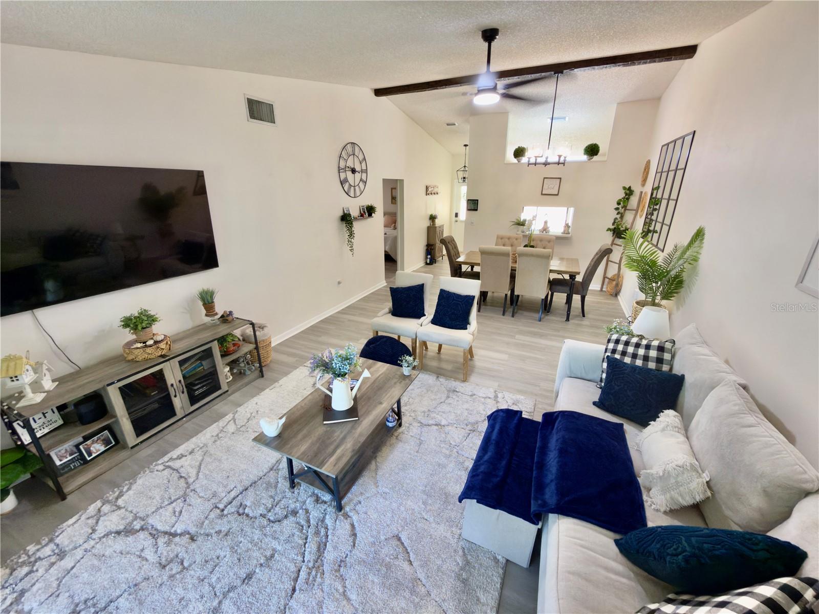 1333 SHADY PINE WAY #D — photo 9