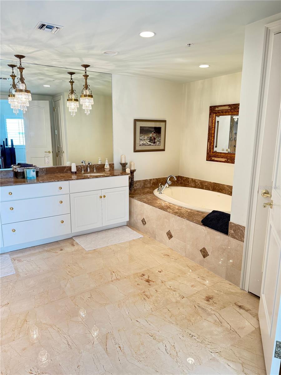 1111 RITZ CARLTON DR #1404 — photo 32