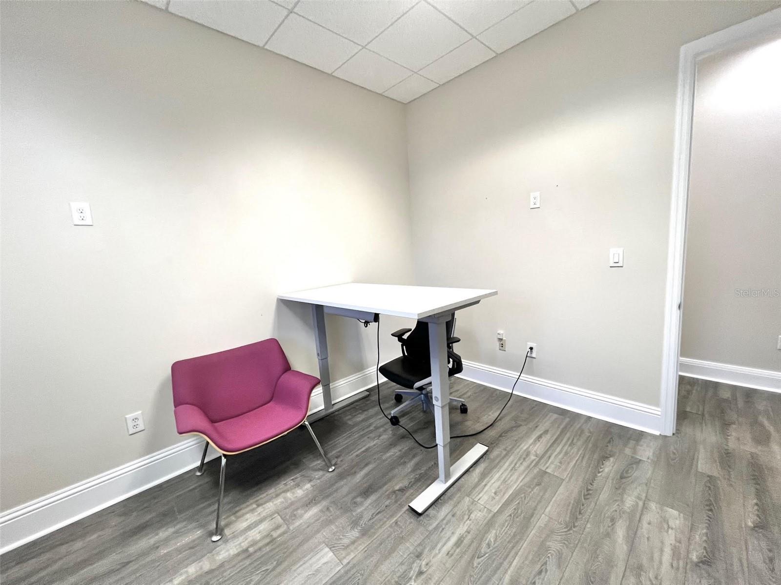 1550 W CLEVELAND ST #11 — photo 14