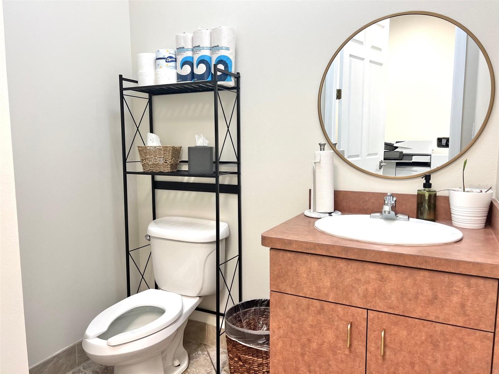 1550 W CLEVELAND ST #11 — photo 31