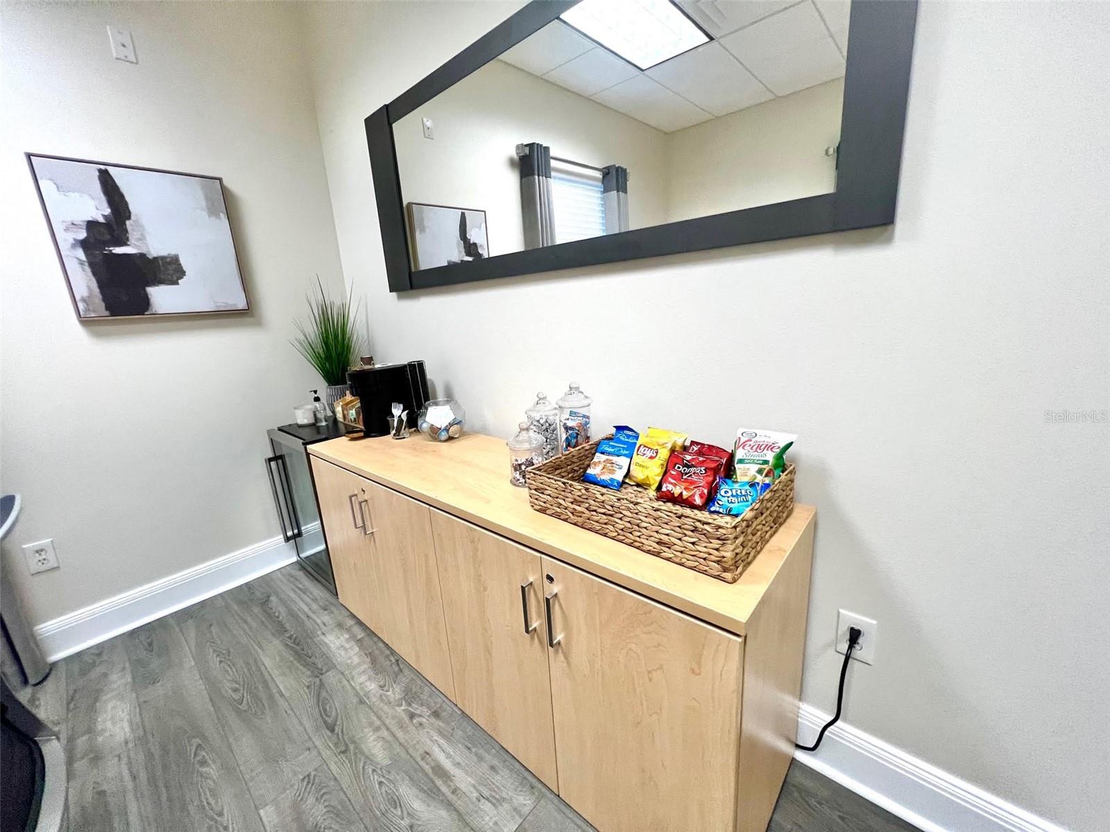 1550 W CLEVELAND ST #2 — photo 25