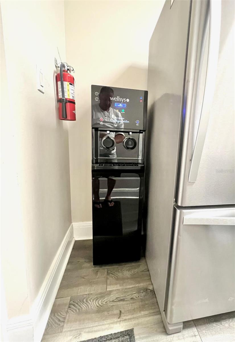 1550 W CLEVELAND ST #2 — photo 18