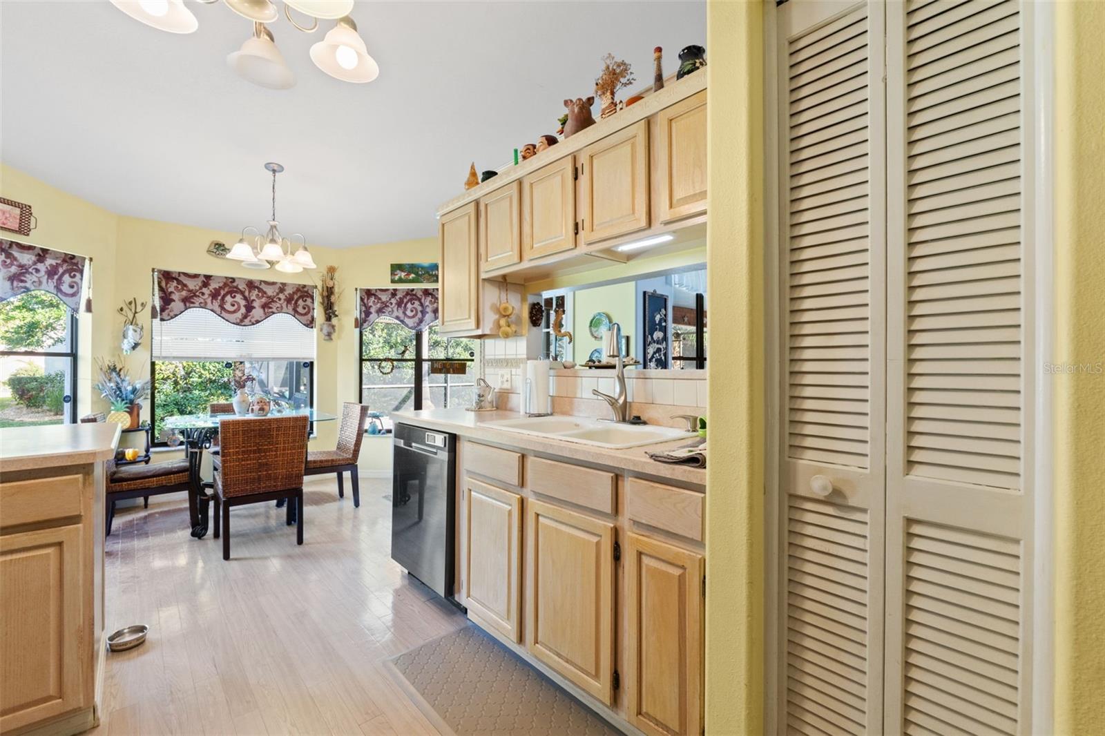 13732 TRIUMPH CT — photo 21