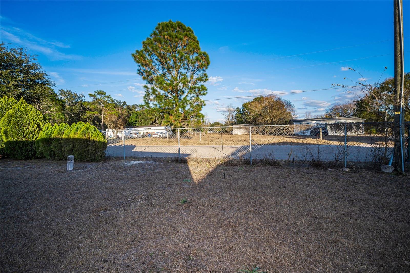 3318 CARNATION LN — photo 41