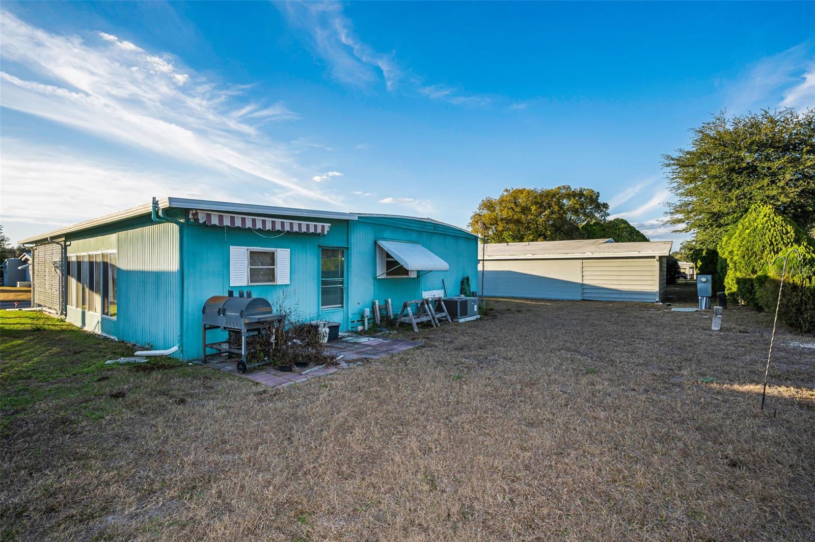 3318 CARNATION LN — photo 40