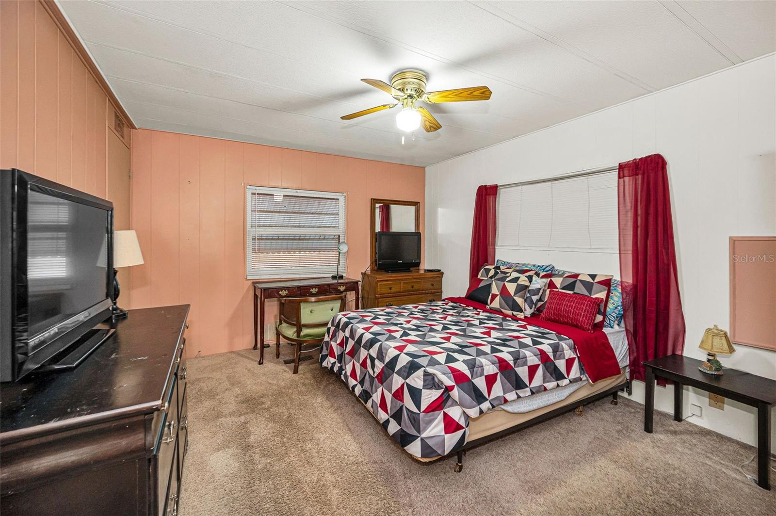 3318 CARNATION LN — photo 29