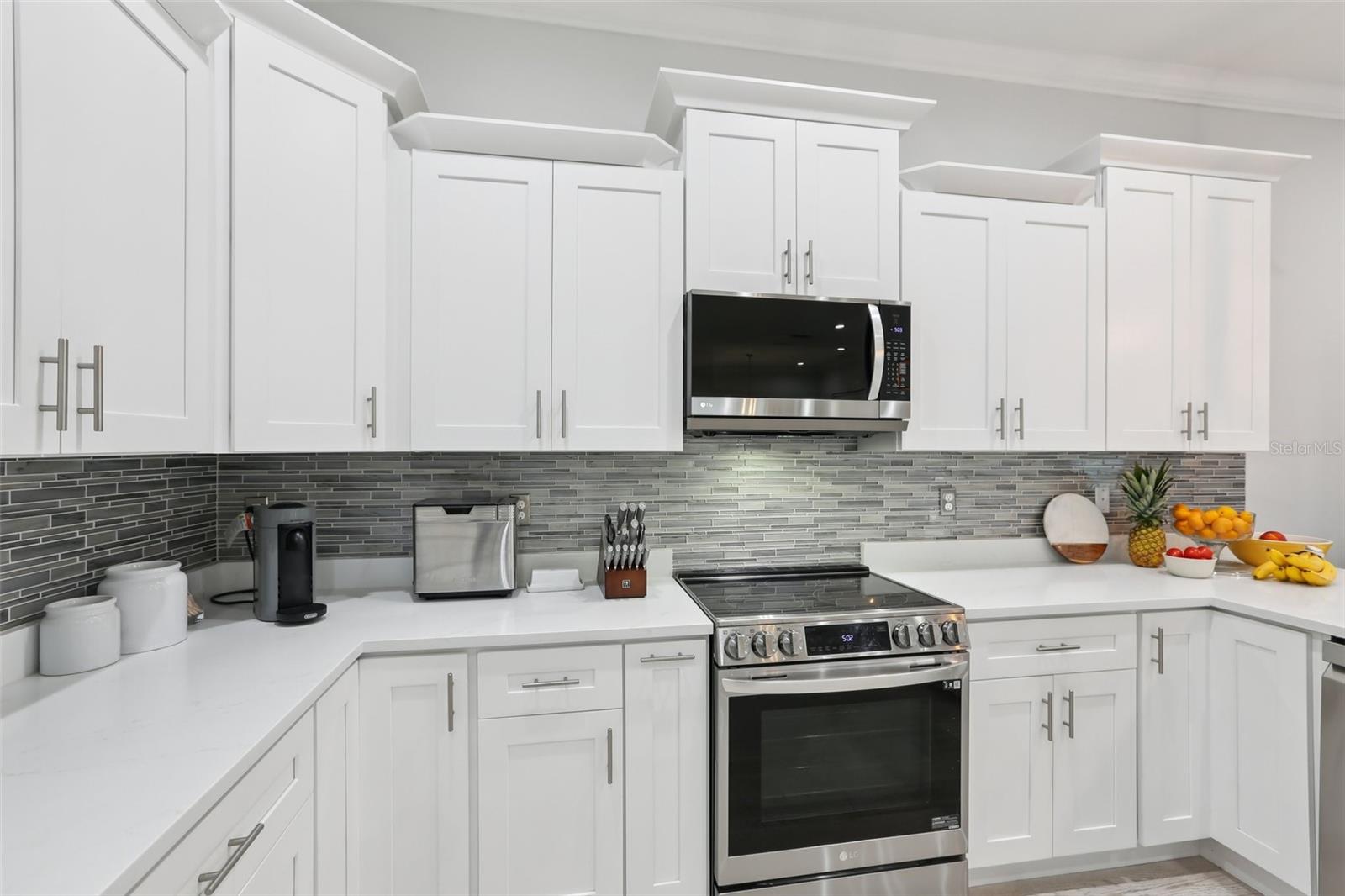 714 S LOIS AVE — photo 8