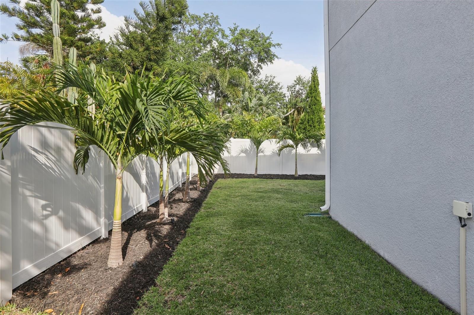 714 S LOIS AVE — photo 50