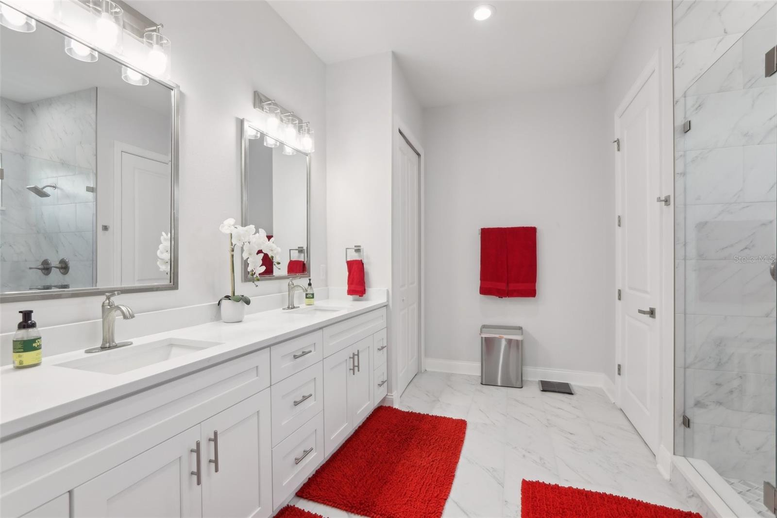 714 S LOIS AVE — photo 34