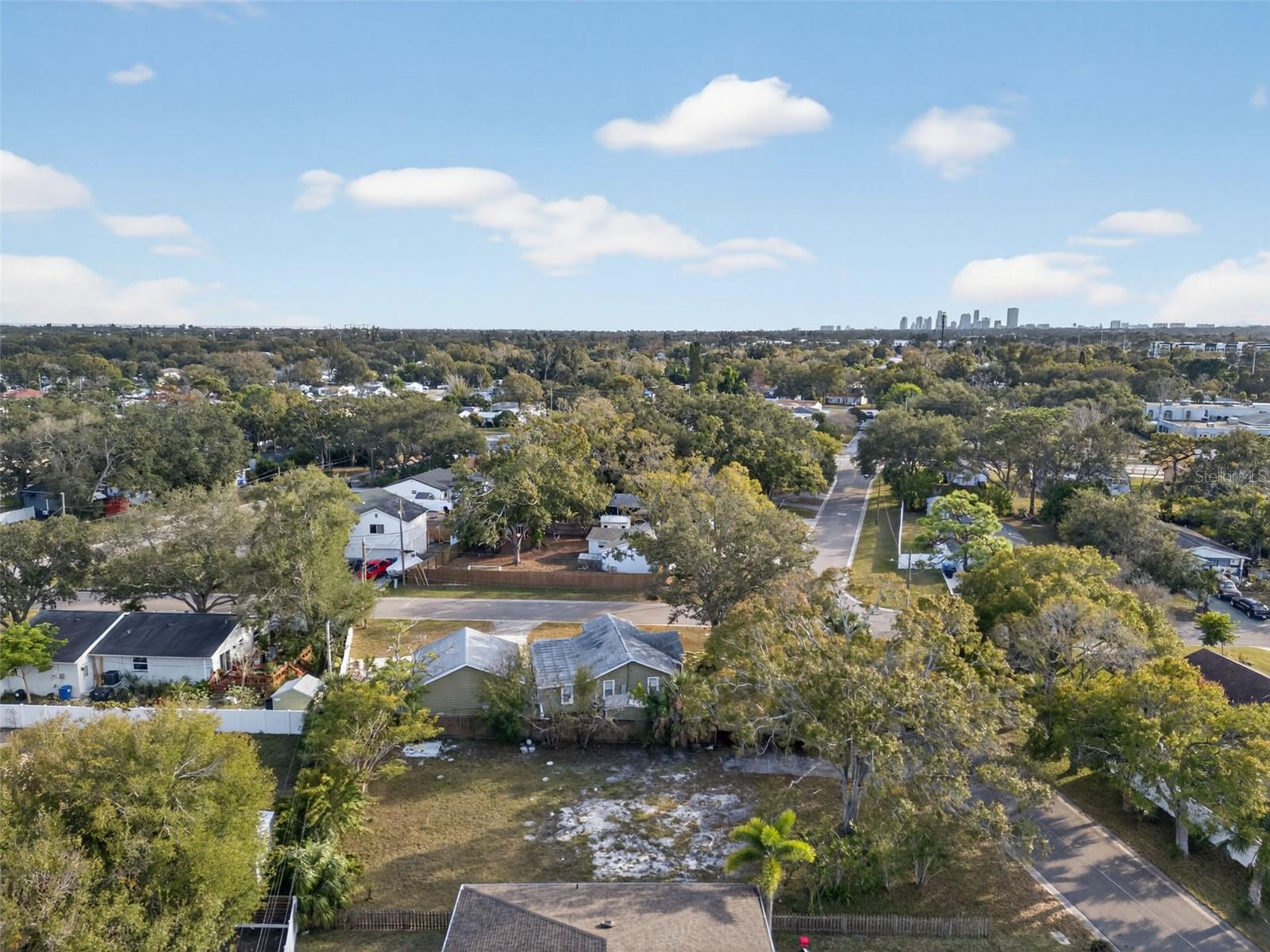 6311 HOBSON ST NE — photo 12