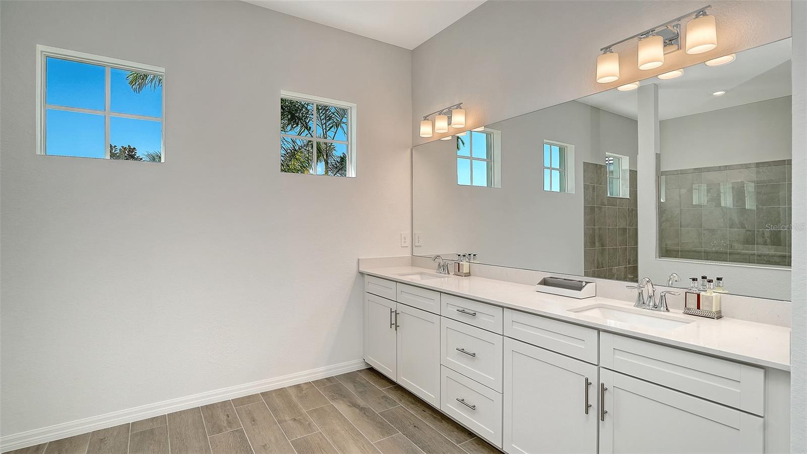 17160 ALBATROSS RD — photo 22