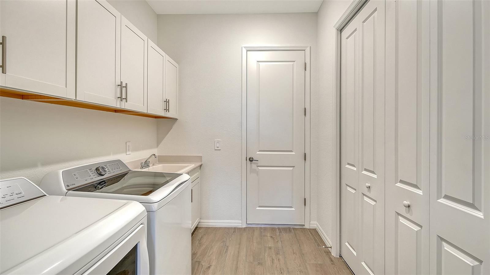 17160 ALBATROSS RD — photo 33