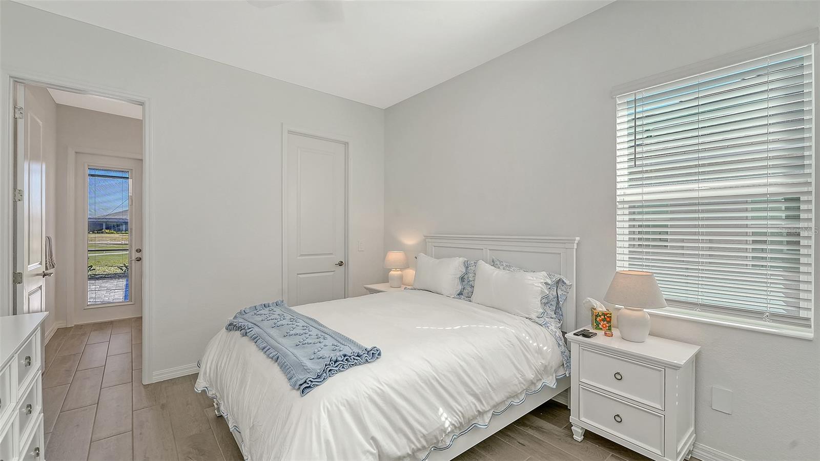 17160 ALBATROSS RD — photo 29