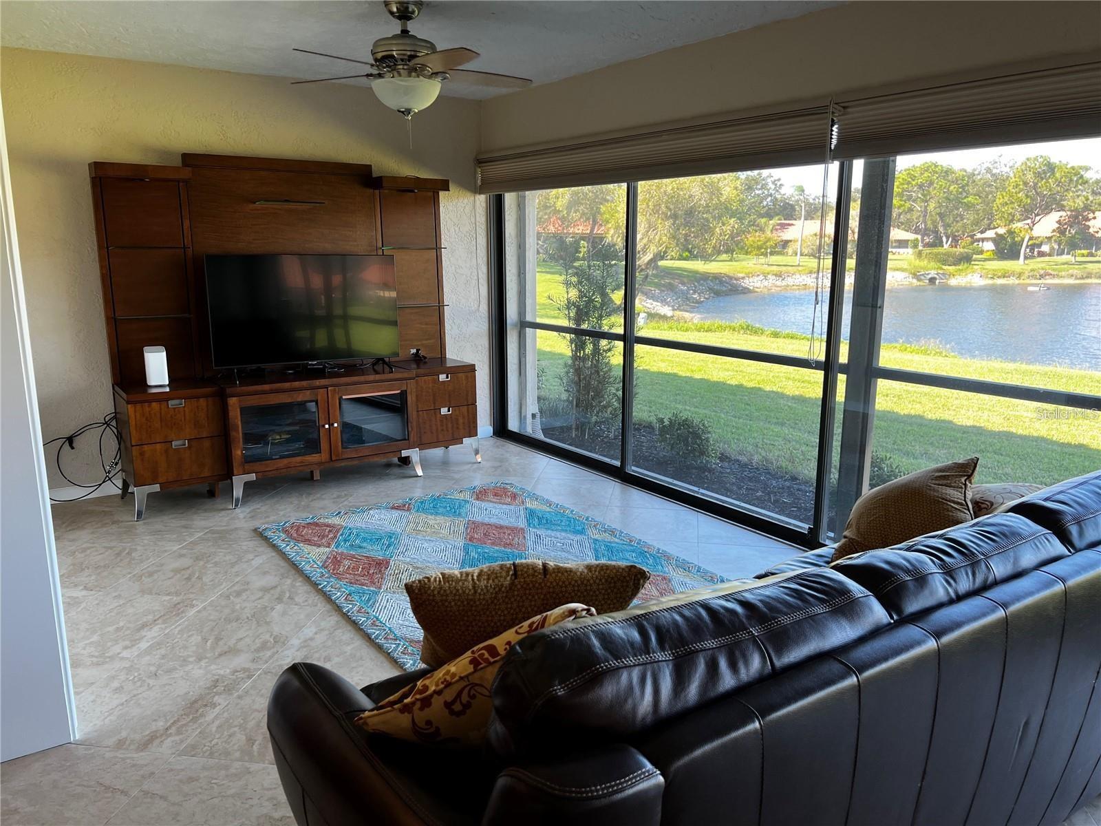 5581 GOLF POINTE DR — photo 14