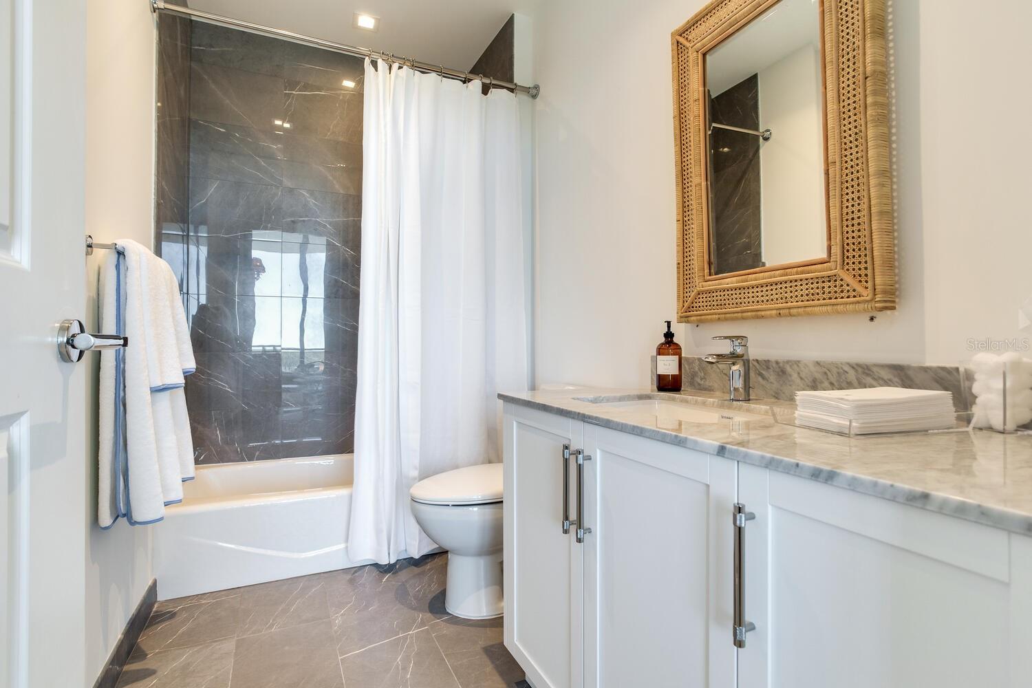 3015 S YSABELLA AVE #904 — photo 39