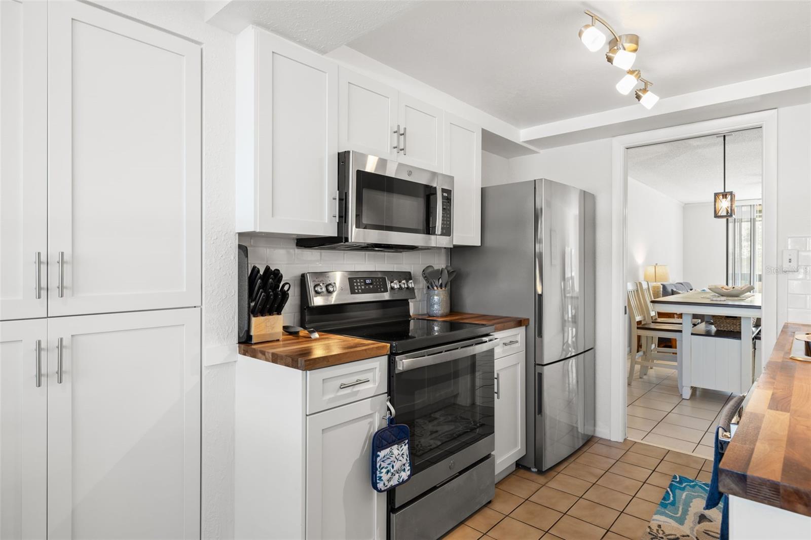 1316 PASADENA AVE S #204 — photo 16