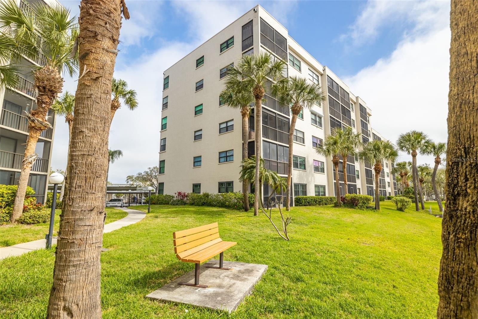 1316 PASADENA AVE S #204 — photo 3