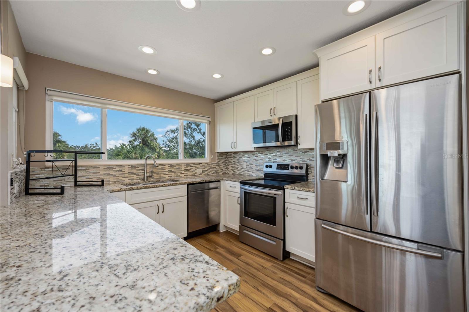 1470 BAYSHORE DR — photo 20