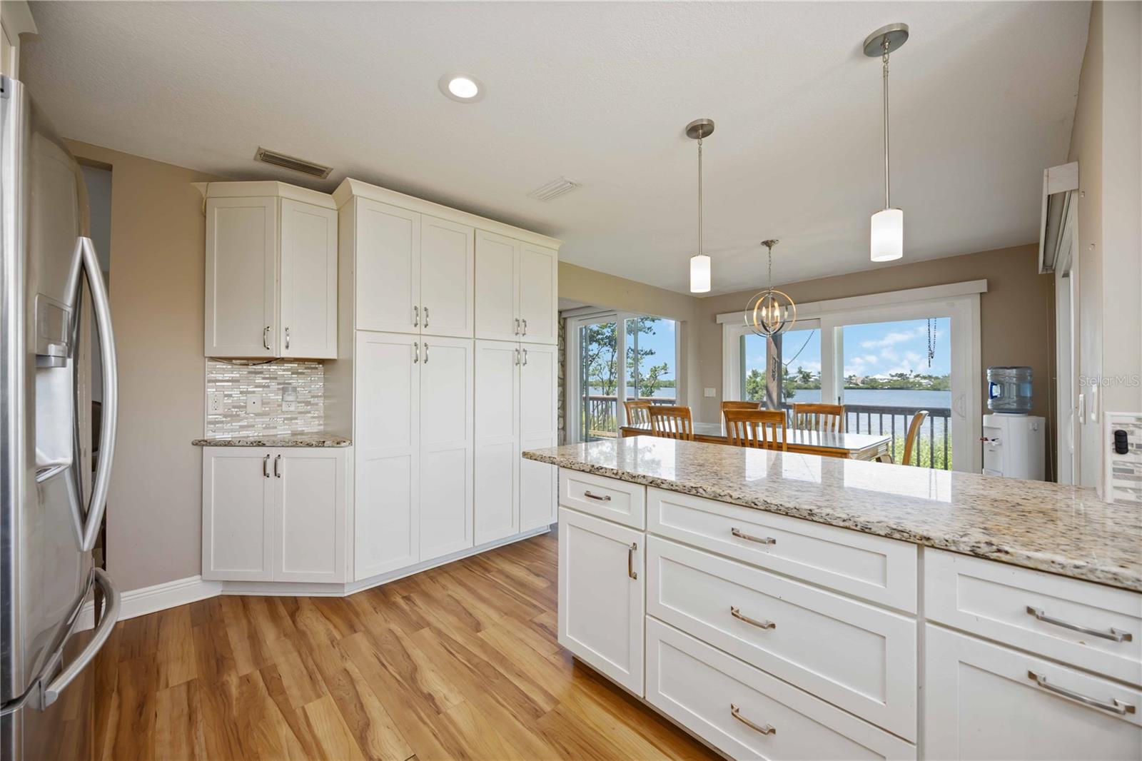 1470 BAYSHORE DR — photo 23