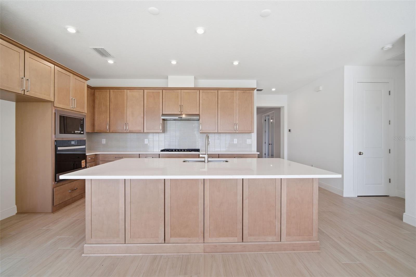 7629 MARINA BAY COVE — photo 48