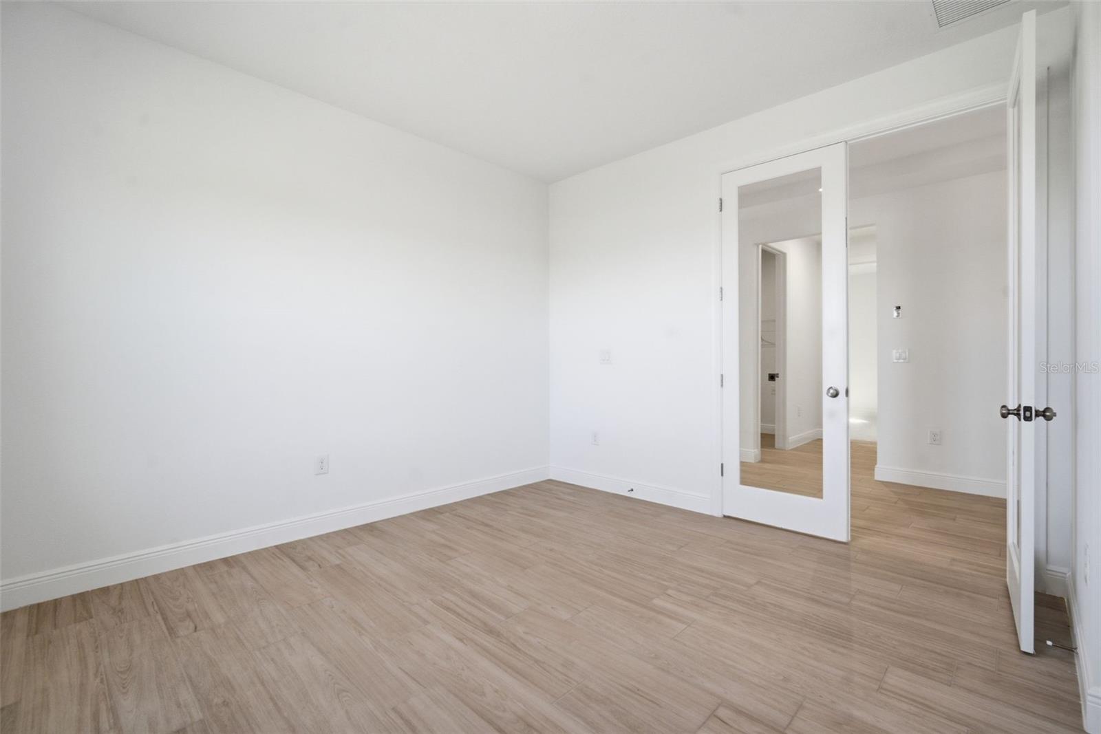 7629 MARINA BAY COVE — photo 37