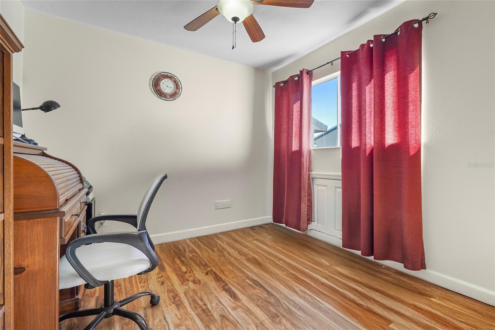 1143 LONGFELLOW RD — photo 13