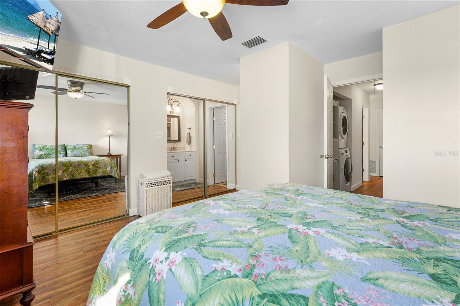1143 LONGFELLOW RD — photo 33