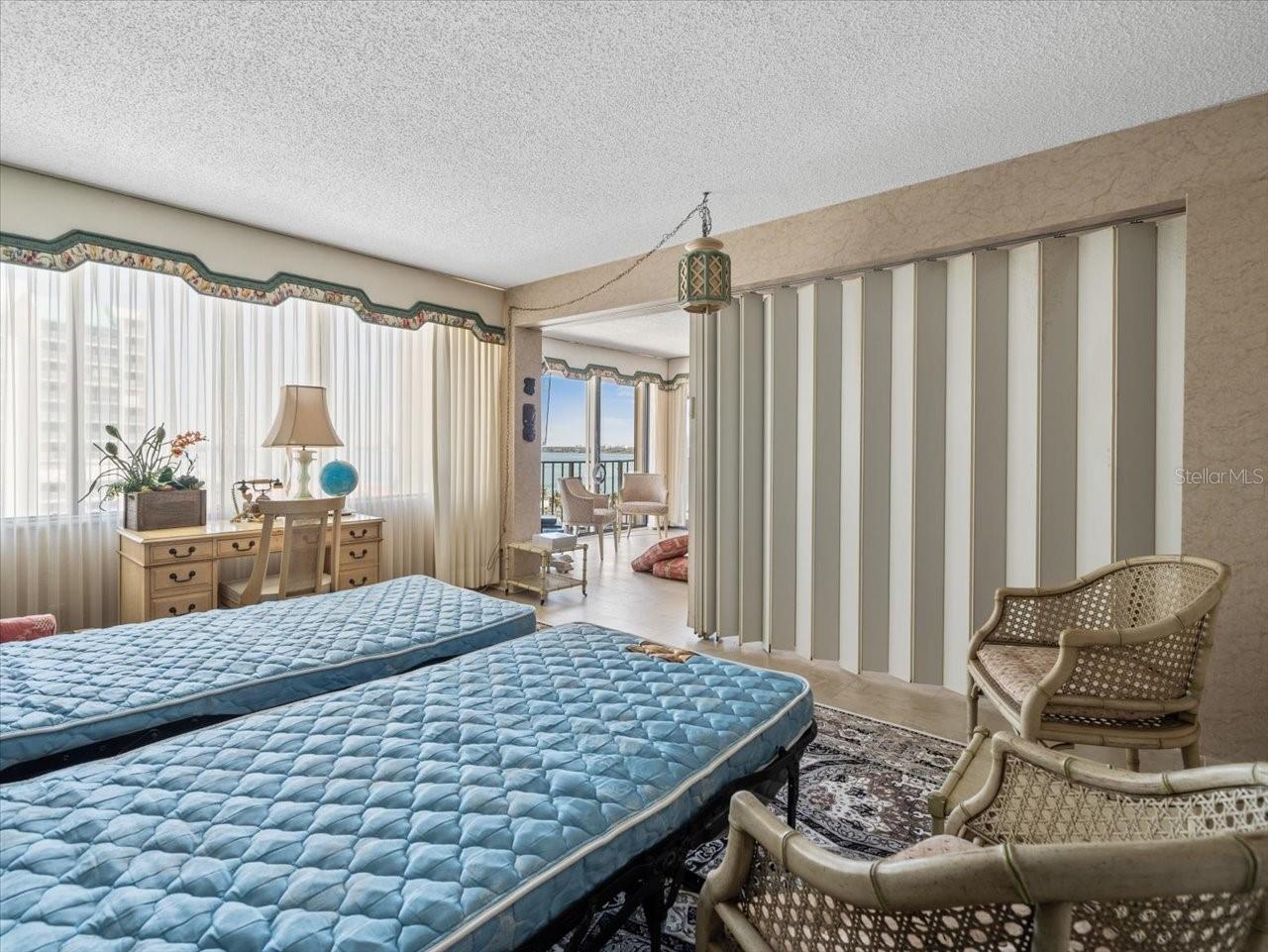 1400 GULF BLVD #806 — photo 31