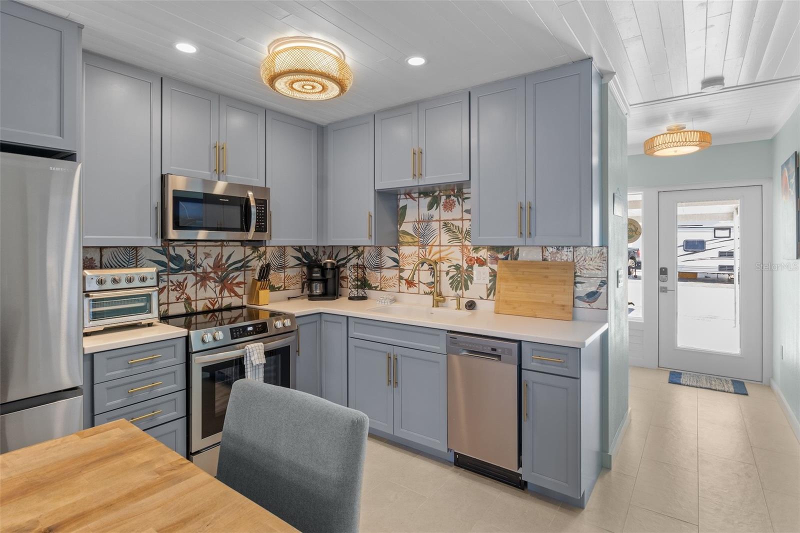 26 SEASIDE CT — photo 7