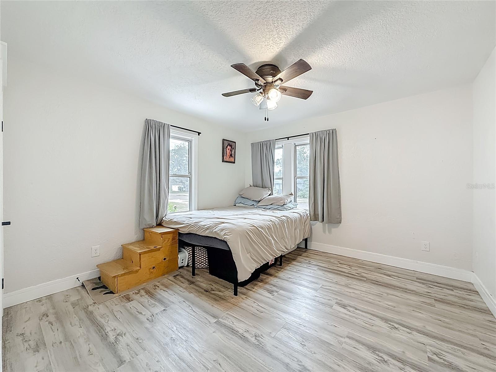 520 ROANOKE ST — photo 22