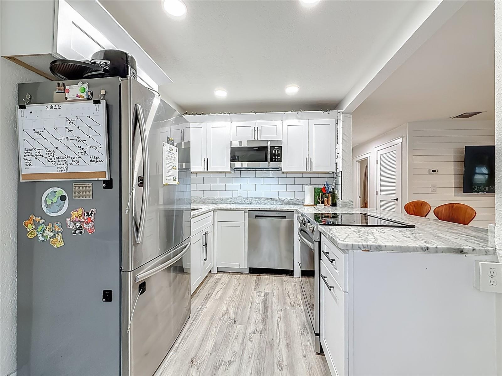 520 ROANOKE ST — photo 15