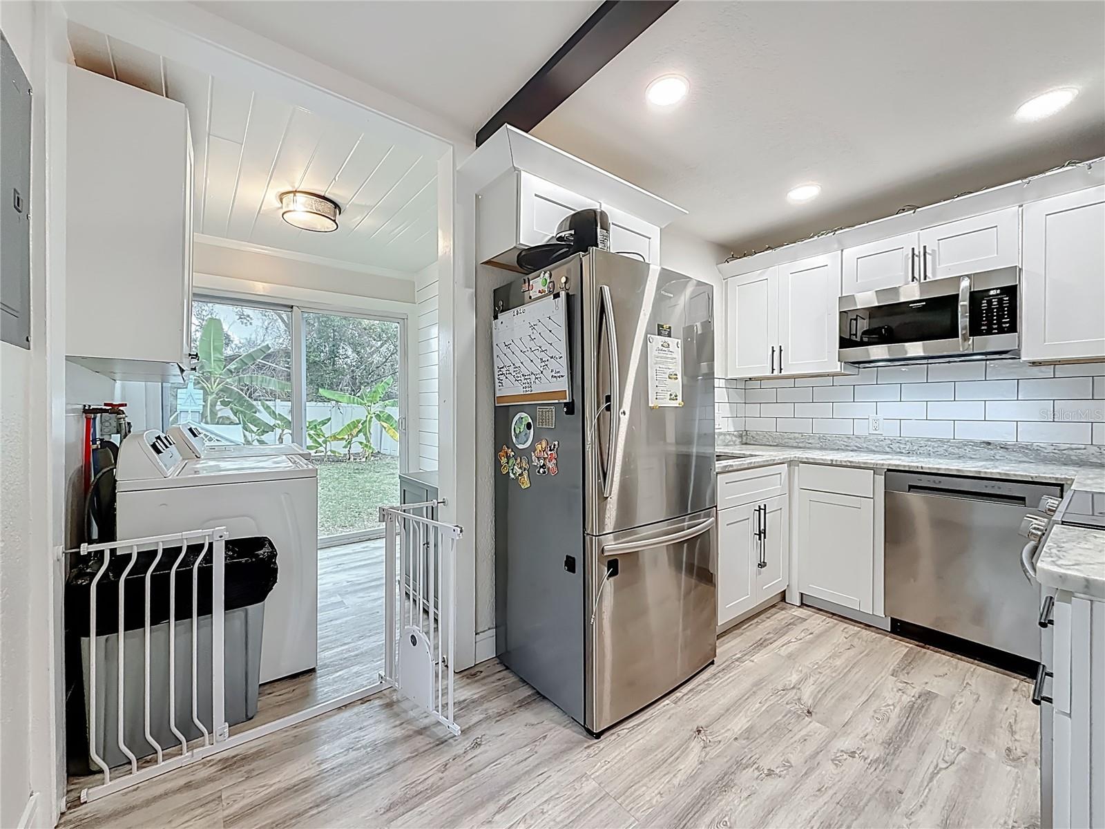520 ROANOKE ST — photo 13