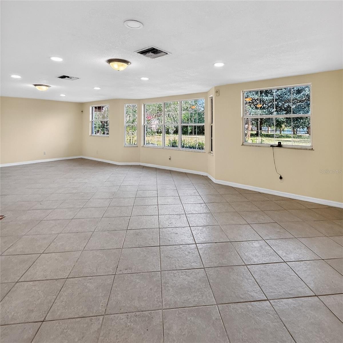 17220 ESTES RD — photo 10