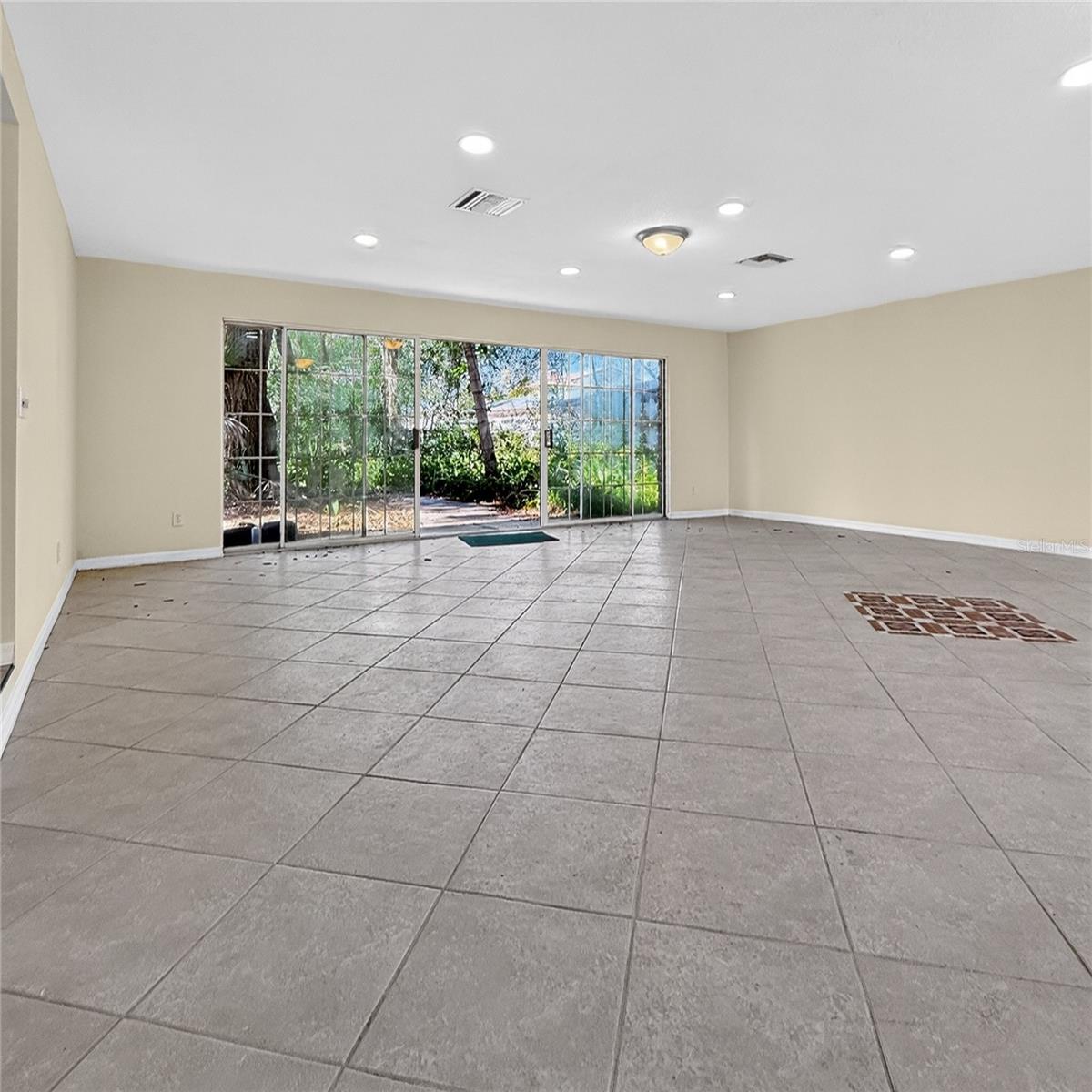 17220 ESTES RD — photo 8