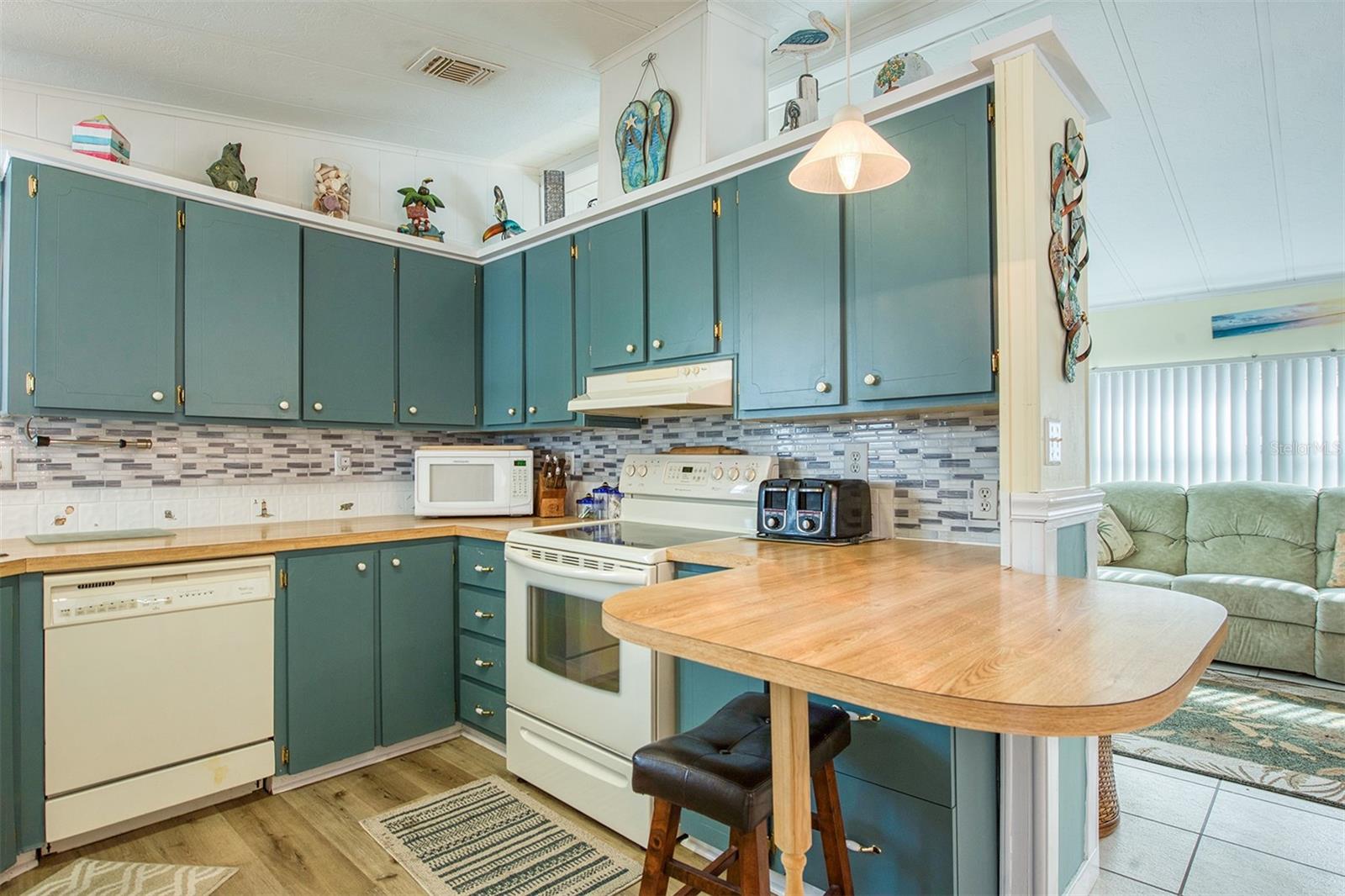 83 PELICAN DR N — photo 3