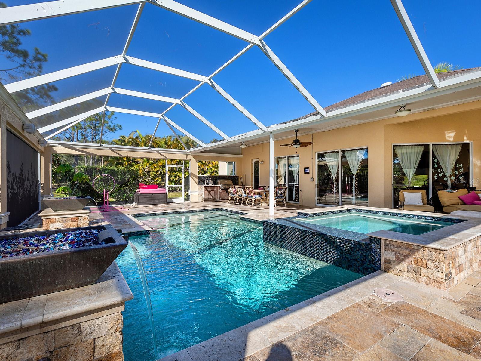 8318 PLANTERS KNOLL TER — photo 15