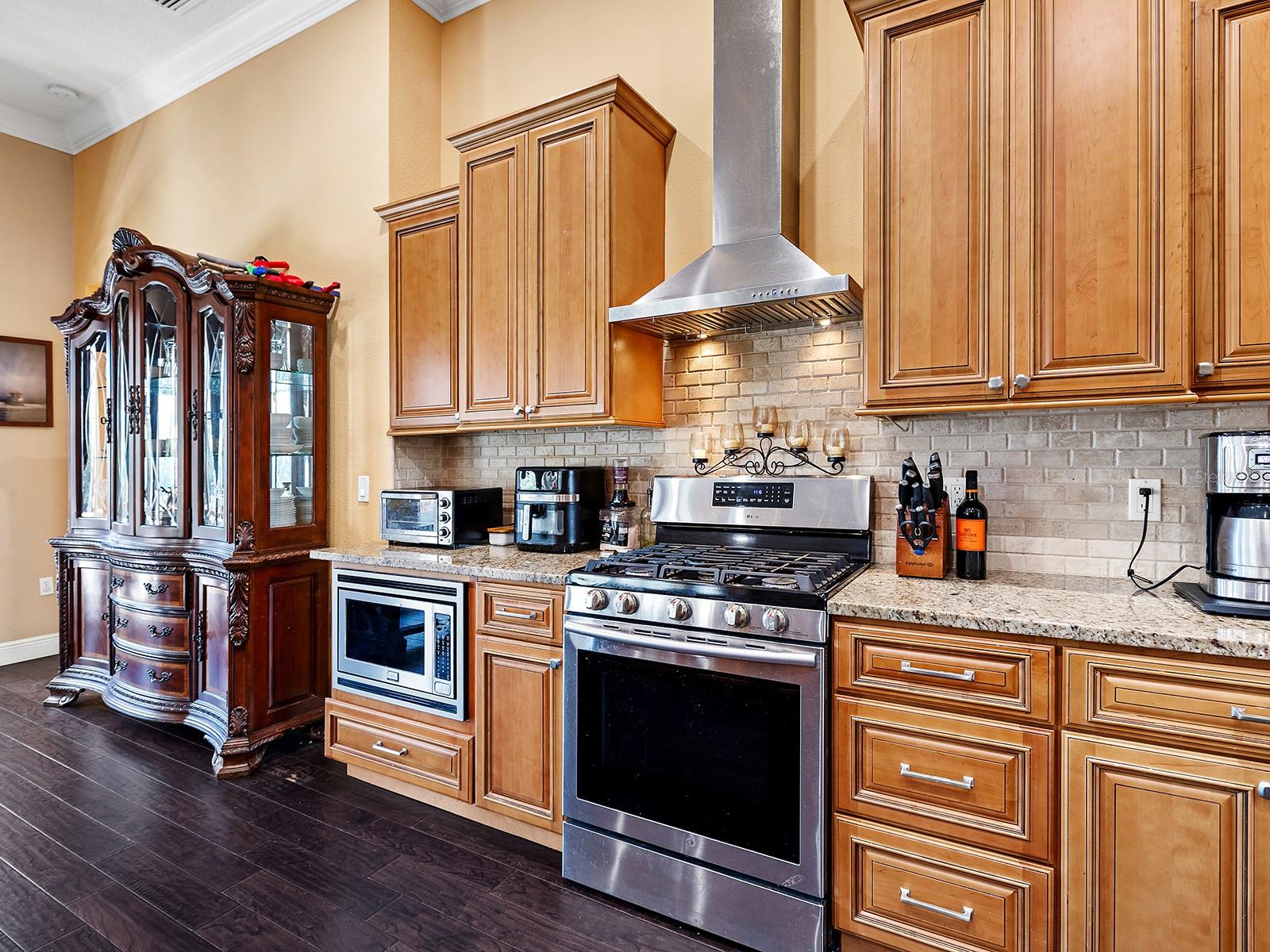 8318 PLANTERS KNOLL TER — photo 8