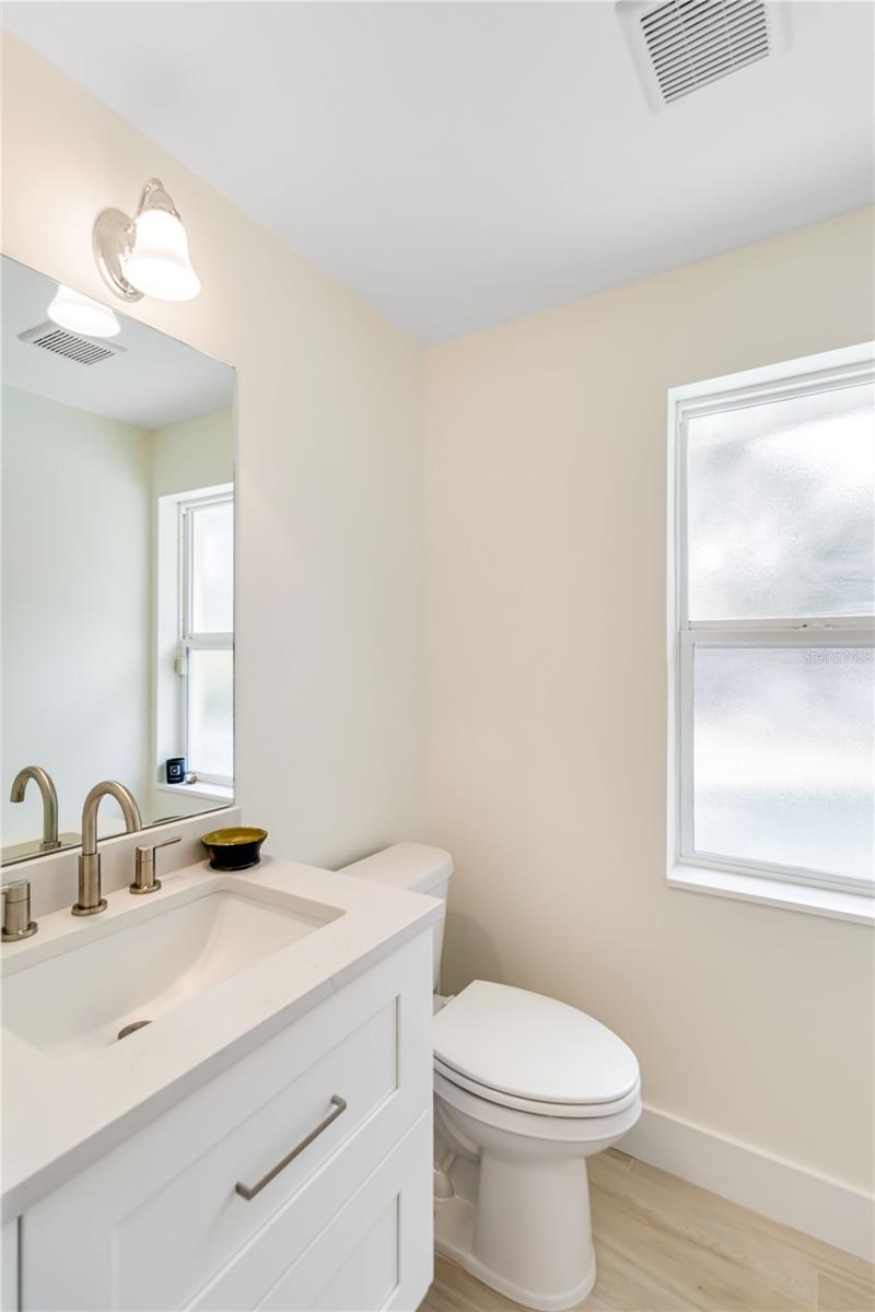 5107 SAINT ALBANS AVE — photo 11